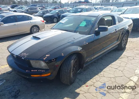 2006 Ford Mustang V6 z USA, uszkodzony, nr VIN 1ZVFT80NX65239883